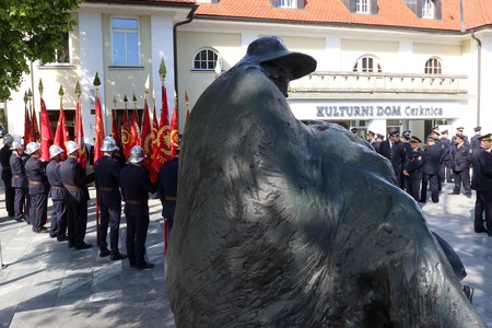 SVEČANA SEJA  GASILSKE ZVEZE CERKNICA 06 FOTO LJUBO VUKELIČ